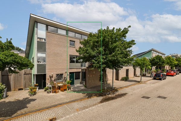 Moderne tussenwoning met tuin én heerlijk dakterras 
